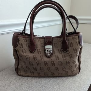 Dooney & Bourke Purse